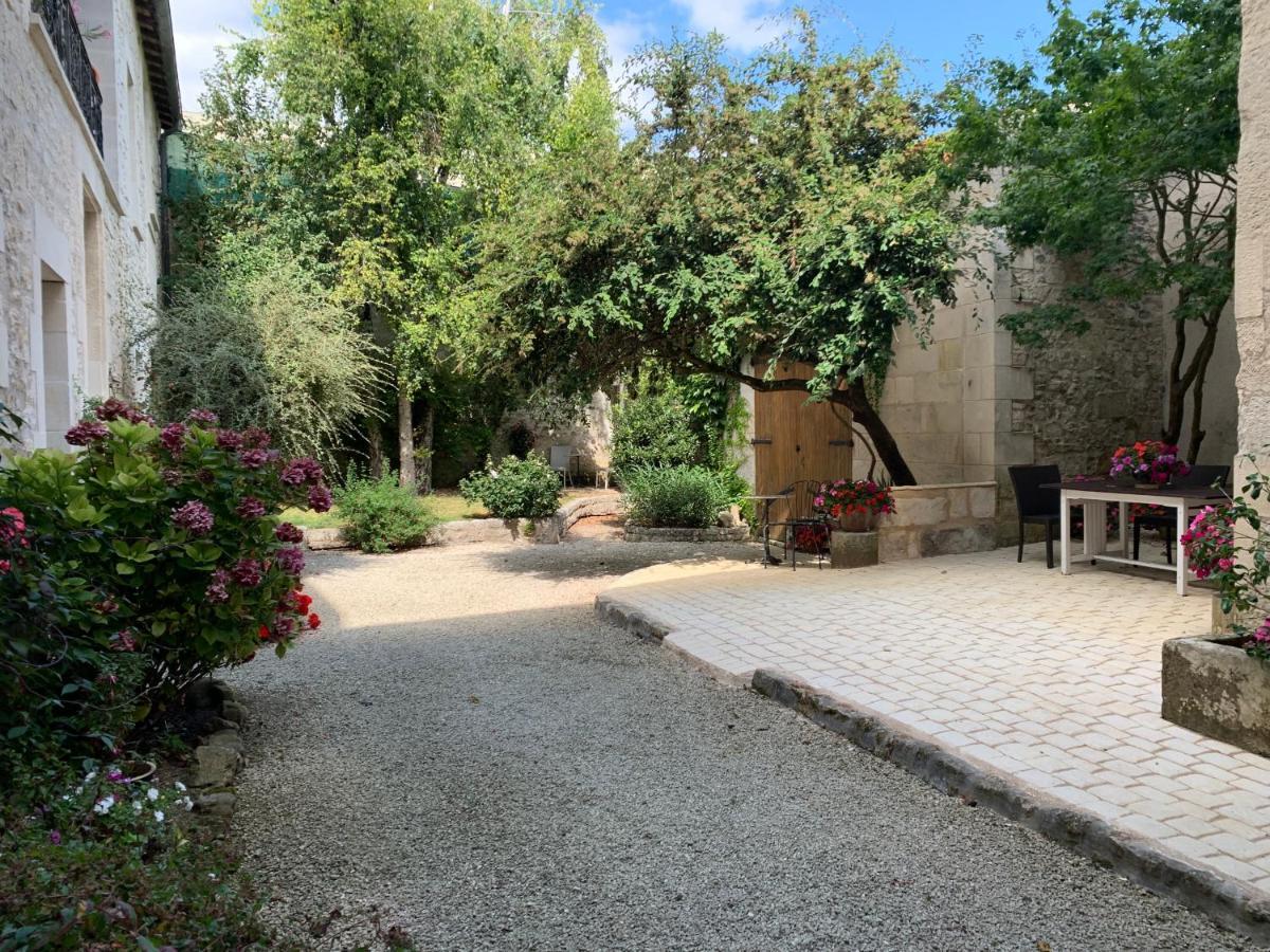 Apart D'Arc Saintes Exterior foto